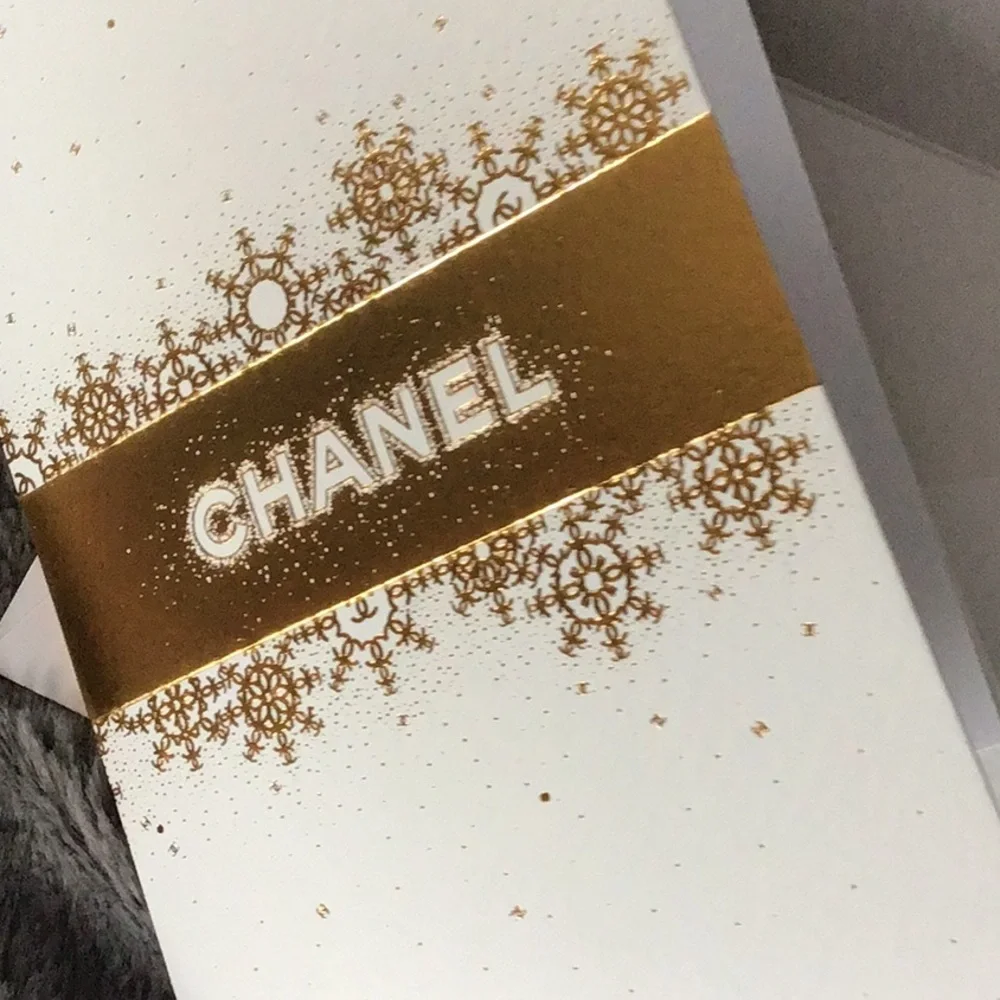 NEW Chanel Authentic Gift Wrap Set keepsake box, golden charm,camellia